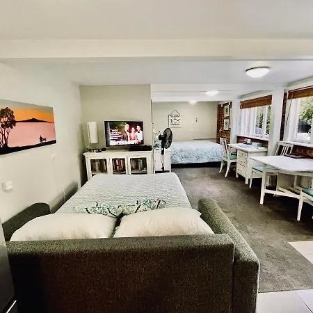Whitby Studio - Mairangi Bay Beach Auckland Exterior photo